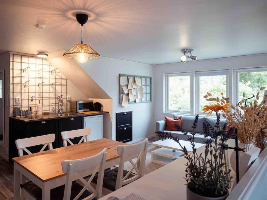 A Lovely Bright Apartment With It'S Own Entrance Kungsbacka Exteriör bild