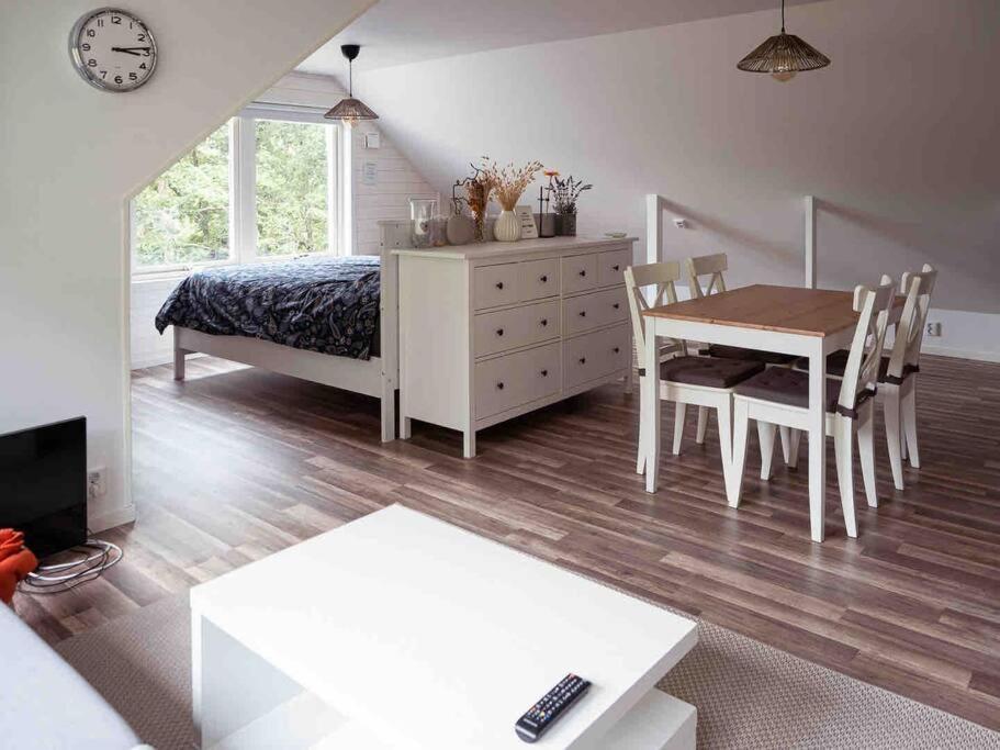 A Lovely Bright Apartment With It'S Own Entrance Kungsbacka Exteriör bild