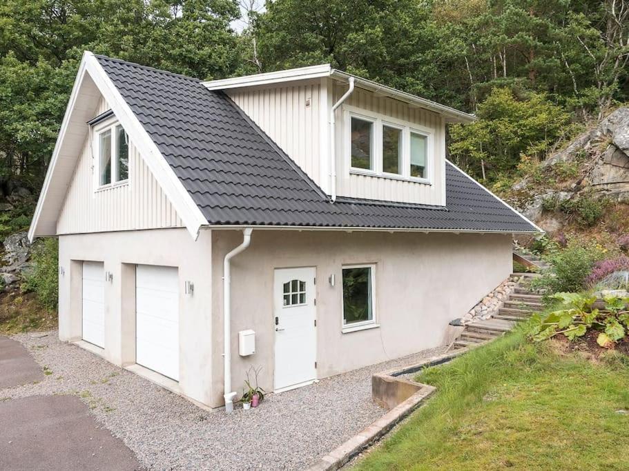 A Lovely Bright Apartment With It'S Own Entrance Kungsbacka Exteriör bild
